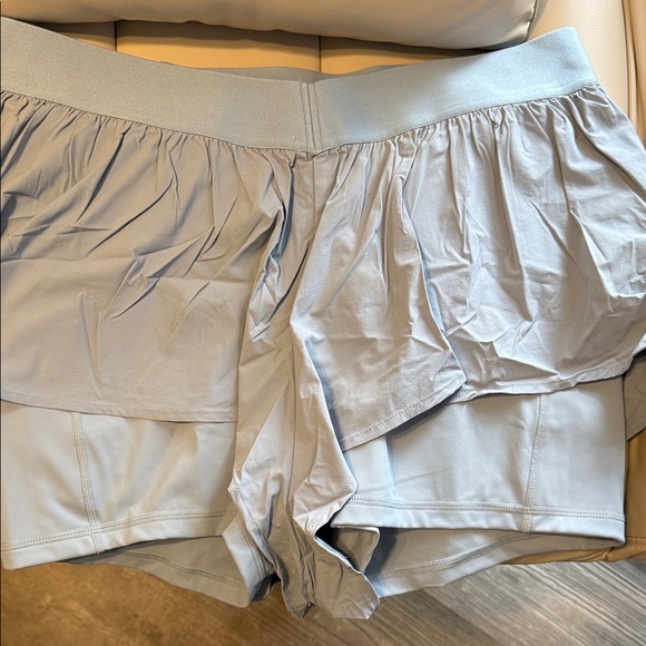 POPFLEX On The Run Ruffle Short - Picture 4 of 6